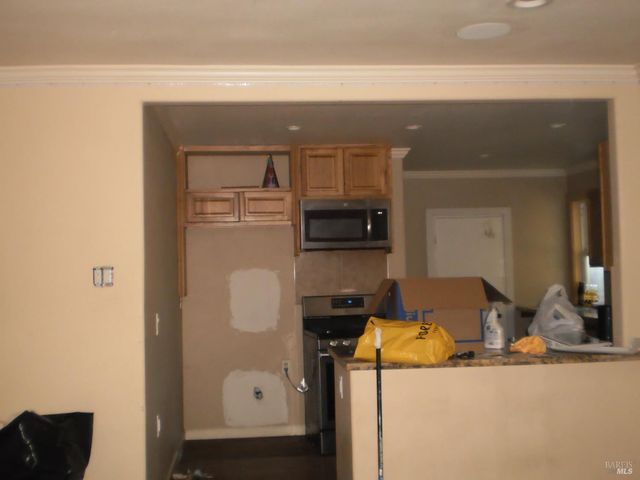 1911 Corby Ave, Santa Rosa, CA 95407