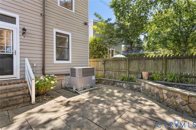 2603 E Leigh St, Richmond, VA 23223