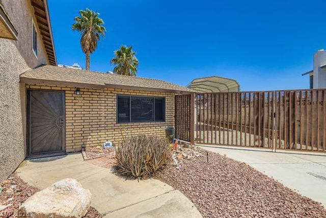 733 Strawberry Place, Henderson, NV 89002