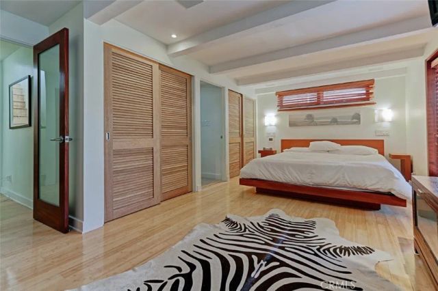 3205 Bayview Drive, Manhattan Beach, CA 90266