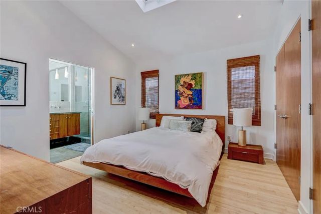 3205 Bayview Drive, Manhattan Beach, CA 90266