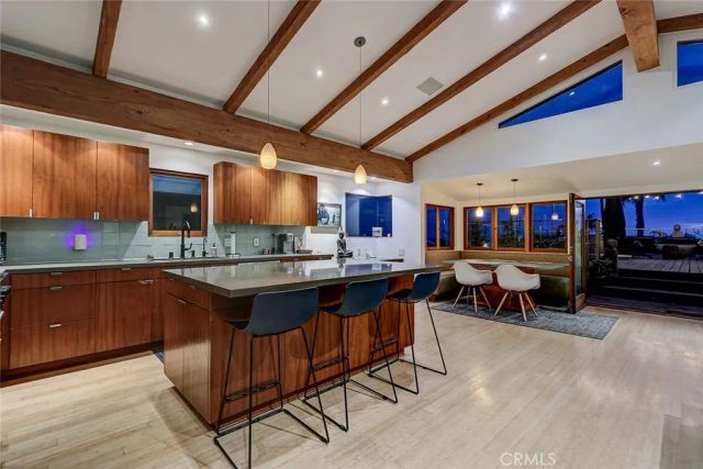 3205 Bayview Drive, Manhattan Beach, CA 90266