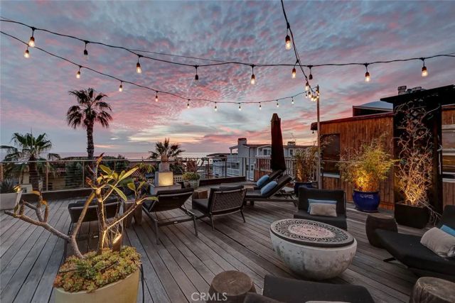 3205 Bayview Drive, Manhattan Beach, CA 90266