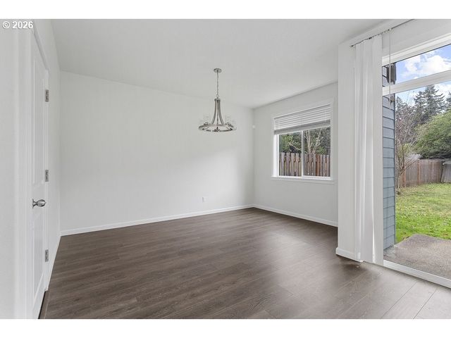 427 Se 154TH Ave, Portland, OR 97233