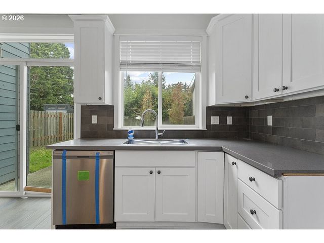 427 Se 154TH Ave, Portland, OR 97233