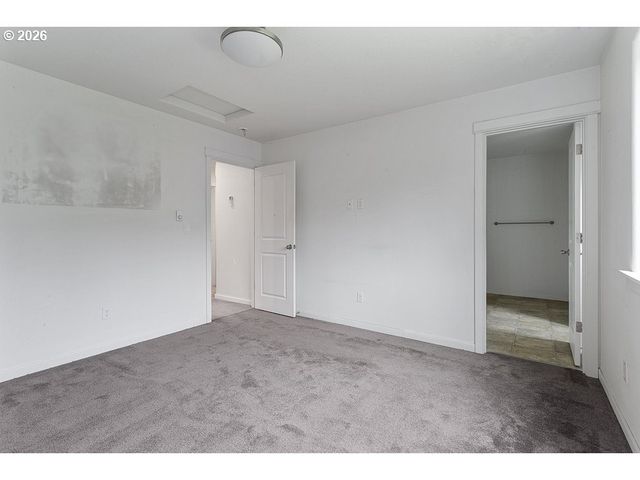 427 Se 154TH Ave, Portland, OR 97233