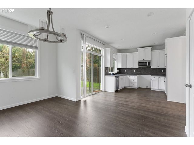 427 Se 154TH Ave, Portland, OR 97233