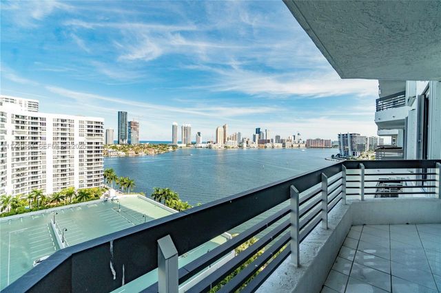 3530 Mystic Pointe Drive 1513, Aventura, FL 33180