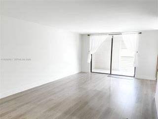 1000 Colony Point Cir 308, Pembroke Pines, FL 33026