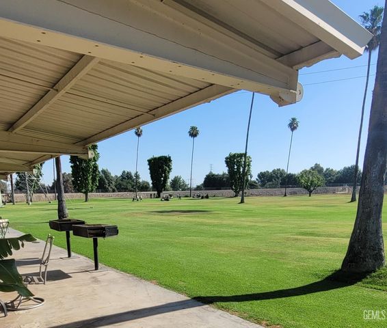 4304 Sabal Court, Bakersfield, CA 93301