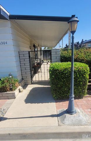 4304 Sabal Court, Bakersfield, CA 93301