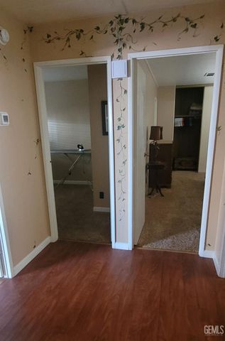 4304 Sabal Court, Bakersfield, CA 93301