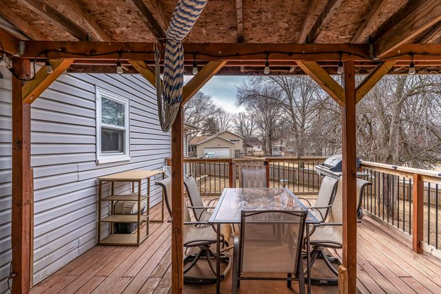 4318 18th Street, Bettendorf, IA 52722