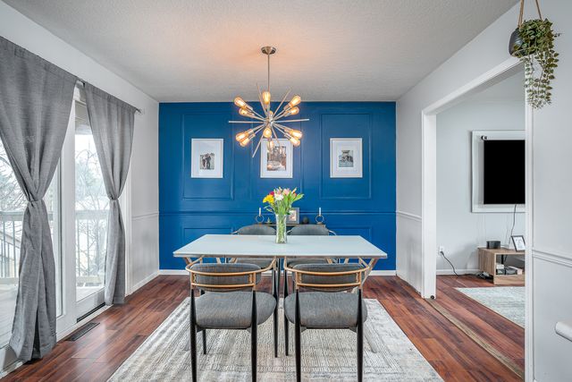 4318 18th Street, Bettendorf, IA 52722