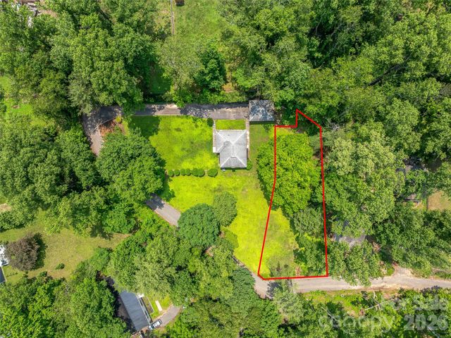 99999 W Skyland Circle 2-3, Asheville, NC 28804