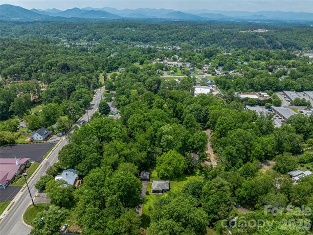 99999 W Skyland Circle 2-3, Asheville, NC 28804