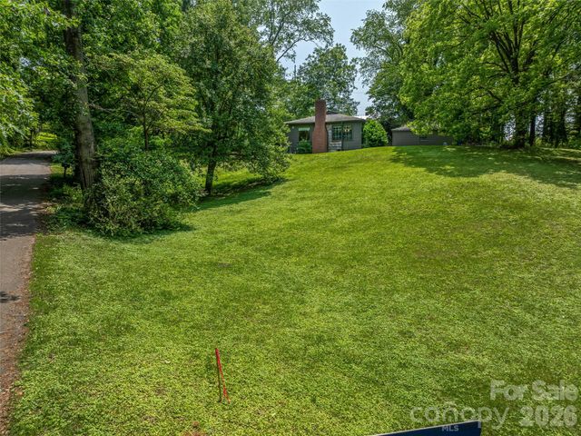 99999 W Skyland Circle 2-3, Asheville, NC 28804