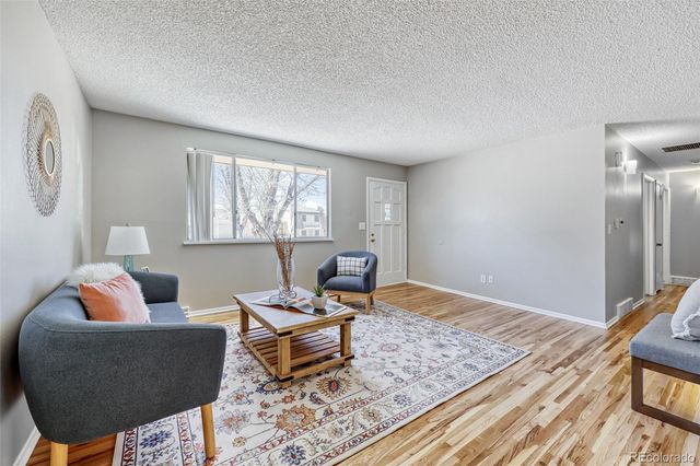 414 S Uvalda Street, Aurora, CO 80012