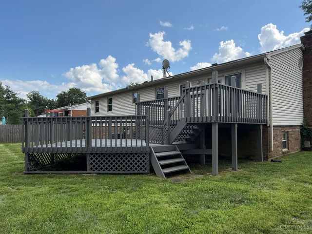 8354 Shadowpoint Court, Montgomery, OH 45242