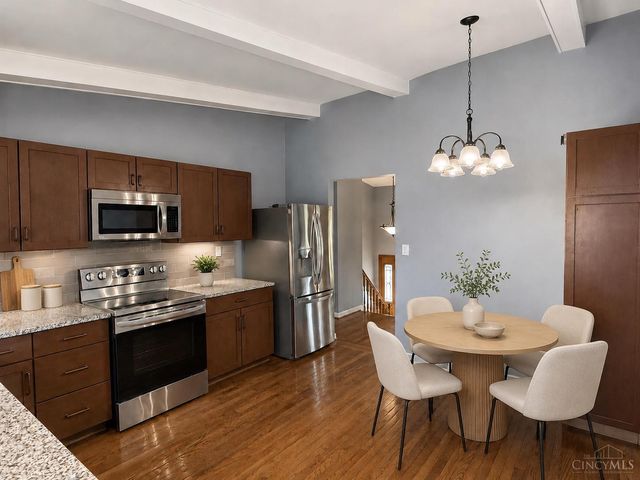 8354 Shadowpoint Court, Montgomery, OH 45242
