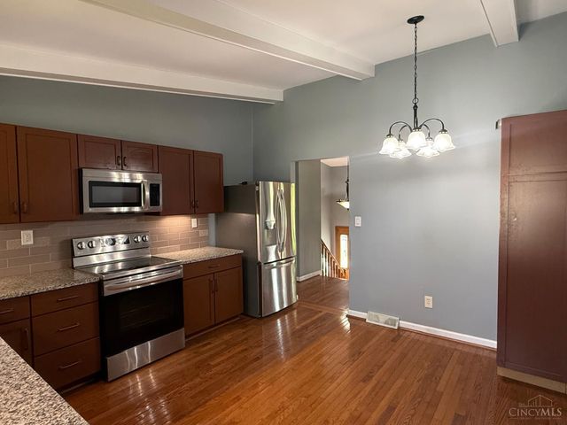 8354 Shadowpoint Court, Montgomery, OH 45242