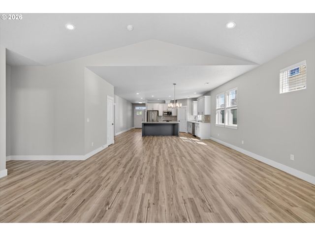 6909 Ne 72ND Way, Vancouver, WA 98661