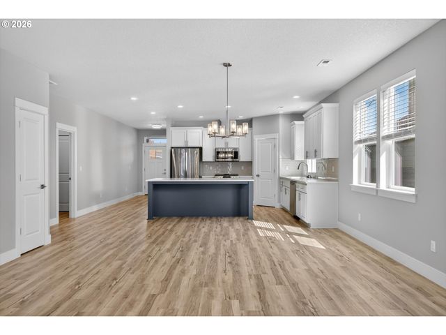 6909 Ne 72ND Way, Vancouver, WA 98661