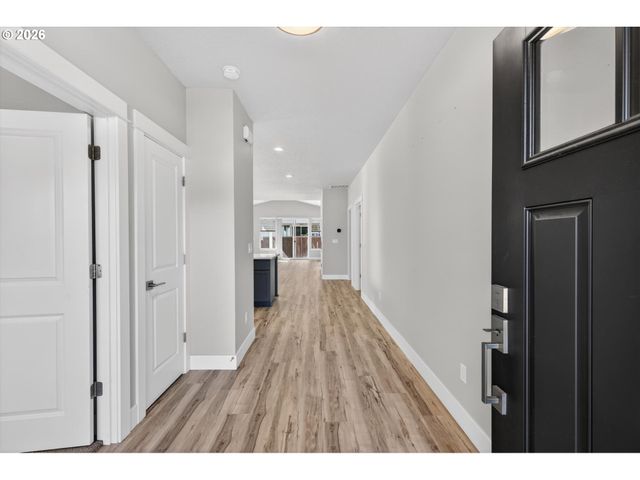 6909 Ne 72ND Way, Vancouver, WA 98661