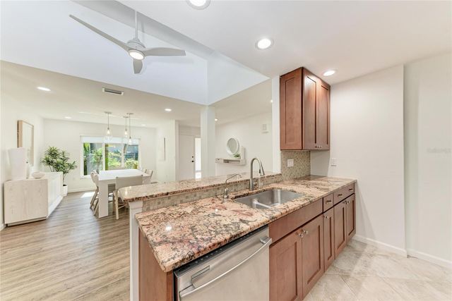 6416 WOOD OWL CIRCLE, Bradenton, FL 34210
