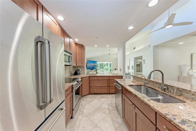 6416 WOOD OWL CIRCLE, Bradenton, FL 34210
