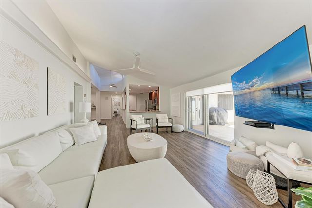 6416 WOOD OWL CIRCLE, Bradenton, FL 34210