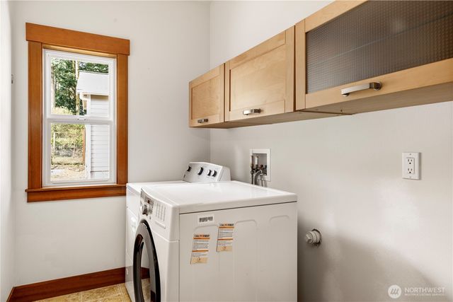 1202 NE Burnham Place, Coupeville, WA 98239
