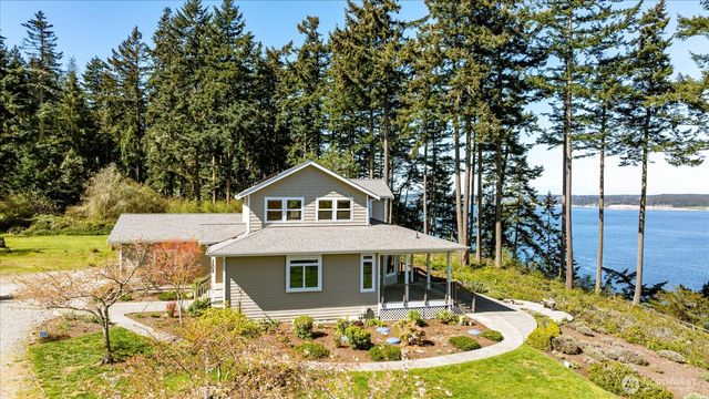 1202 NE Burnham Place, Coupeville, WA 98239