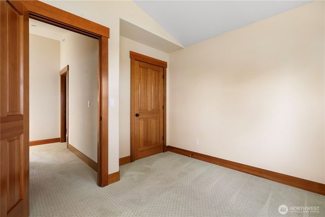 1202 NE Burnham Place, Coupeville, WA 98239