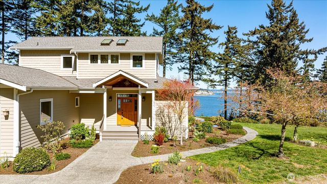 1202 NE Burnham Place, Coupeville, WA 98239