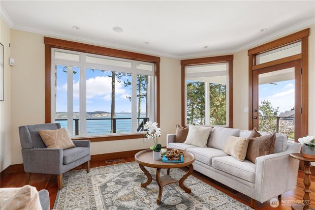 1202 NE Burnham Place, Coupeville, WA 98239