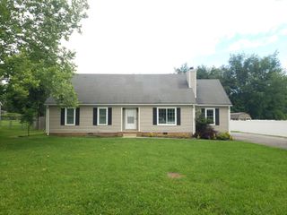 218 Beechwood Cir, Murfreesboro, TN 37128