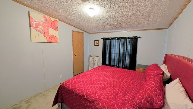 701 Knob Hill Cir, Dothan, AL 36301