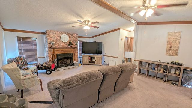 701 Knob Hill Cir, Dothan, AL 36301