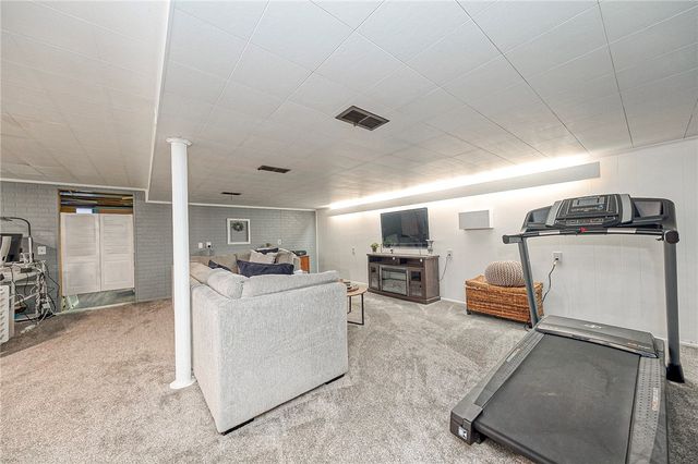 1610 2nd St, Harrison Twp, PA 15065