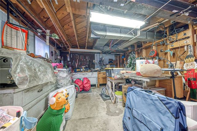 1610 2nd St, Harrison Twp, PA 15065