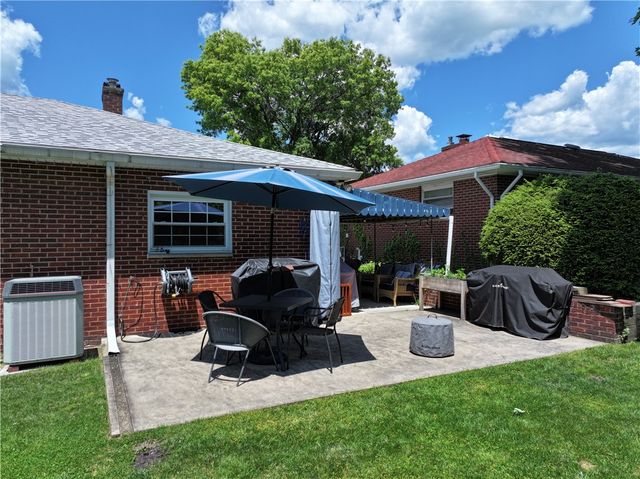 1610 2nd St, Harrison Twp, PA 15065