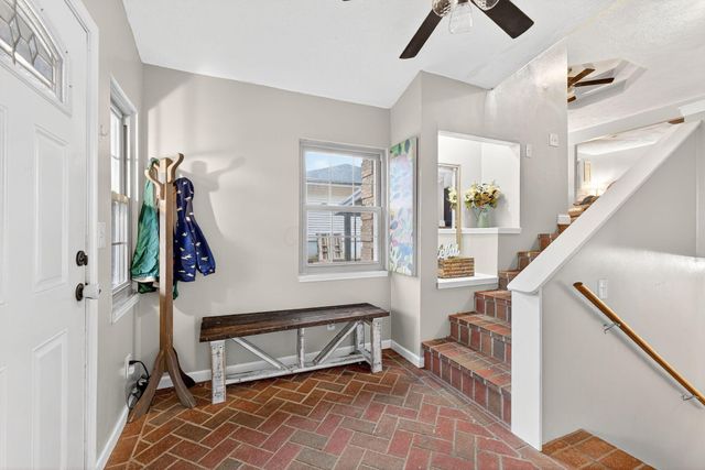 17 E Oak Street, Canal Winchester, OH 43110