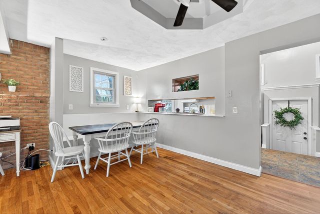 17 E Oak Street, Canal Winchester, OH 43110