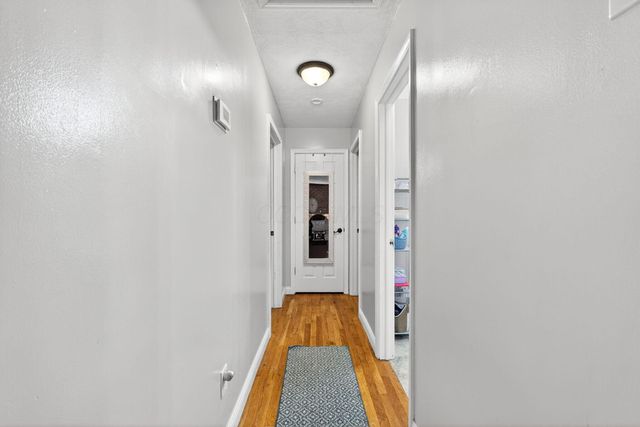 17 E Oak Street, Canal Winchester, OH 43110