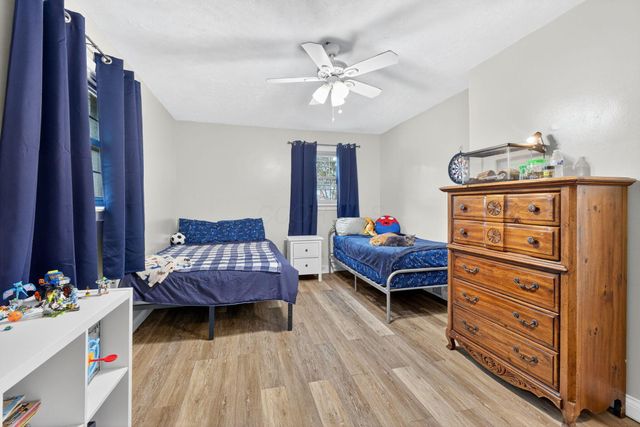 17 E Oak Street, Canal Winchester, OH 43110