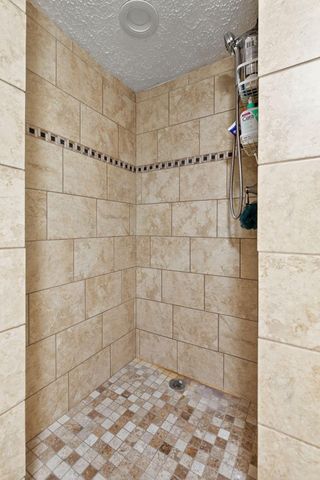 17 E Oak Street, Canal Winchester, OH 43110