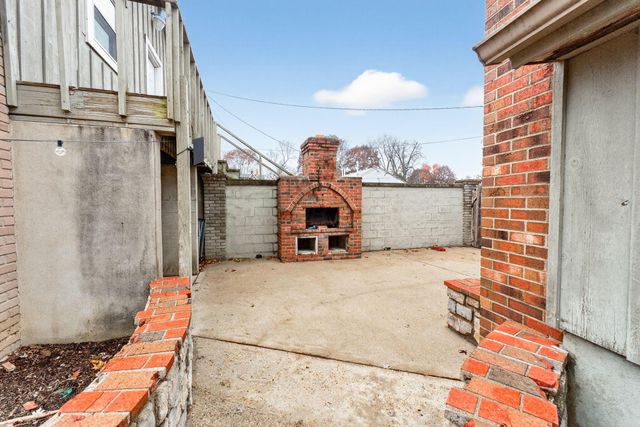 17 E Oak Street, Canal Winchester, OH 43110