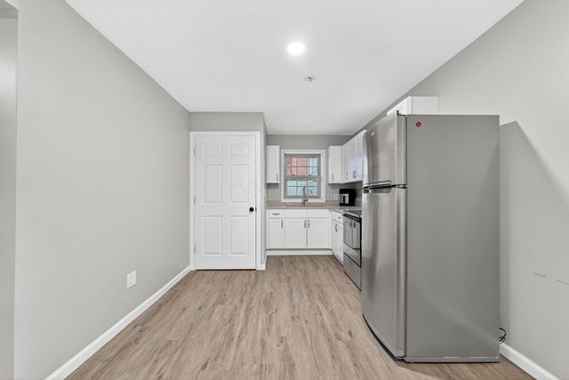 17 E Oak Street, Canal Winchester, OH 43110