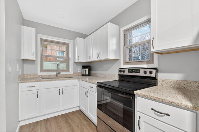 17 E Oak Street, Canal Winchester, OH 43110